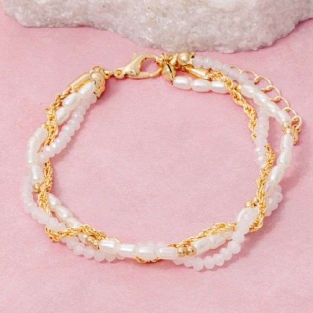 1 LEFT!! ELLEN LAYERED PEARL BRACELET